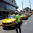 Taksim'de ticari taksilere denetim: Trafikten men edildiler