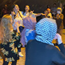 SMA'lı Eda için 1 milyon 800 bin dolar toplanınca sokağa inip halay çektiler