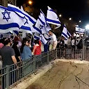 Gazze bombalanırken işgalci Siyonistler yürüyüş düzenleyip Mescid-i Aksa'nın etrafını kuşattı