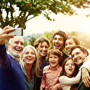 Areda Survey araştırdı: İnsanları en çok sevdikleriyle birlikte olmak mutlu ediyor