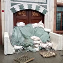 Esenyurt Pınar Mahallesi'ndeki camiye kum torbalı baskın önlemi