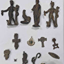 Kazıda bulduğu tarihi eserleri satmaya çalışırken yakayı ele verdi