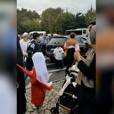 Büyük Aile Yürüyüşü için toplanan kalabalığa LGBT'lilerden taciz