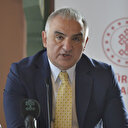 Bakan Ersoy 'turist akını olacak' iddialarıyla ilgili konuştu: Gerçekçi bulmuyorum