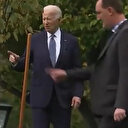 Biden bu sefer de Beyaz Saray’ın yolunu şaşırdı: Korumaları 'bu taraftan' diyerek uyardı