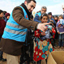 Yetim Vakfı kışın yetim çocukların yanında