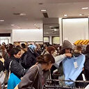 AVM'lerde 'muhteşem cuma' izdihamı kameralara yansıdı