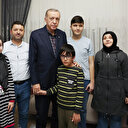 Cumhurbaşkanı Erdoğan görme engelli hafız Ravzanur'u evinde ziyaret etti