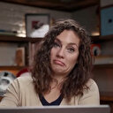 Varank'tan kendisi için "soruları çalarak ODTÜ'ye girdi" imasında bulunan Nevşin Mengü'ye cevap