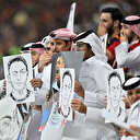 Katar'da Almanya Milli Takımı'na protesto: Mesut Özil'in posterlerini açtılar