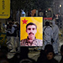 İstiklal patlamasının kilit isminin terör örgütü YPG'nin sembolü önünde fotoğrafı ortaya çıktı