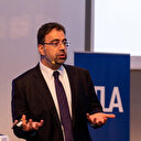 CHP'nin yeni ekonomi danışmanlarından Daron Acemoğlu Ermenistan'ın ekonomik krizini çözememişti