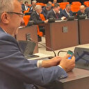 CHP'li Engin Altay 2023 bütçe görüşmelerinde iskambil oynadı