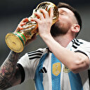 Maradona'nın Messi'ye hediyesi