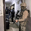 İzmir'de 'şok evlerine operasyon: 91 düzensiz göçmen yakalandı