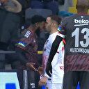 N'Koudou'ya çıkmayan kırmızı tartışma çıkardı