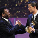 Dünya futbolu Pele'yi andı