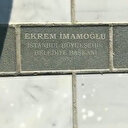 Ekrem İmamoğlu kaldırıma ismini yazdırdı