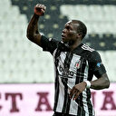 Weghorst dışarı Aboubakar içeri