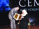 Şule Yüksel Şenler'e vefa