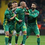 Fenerbahçe'nin golünde Aziz Yıldırım'ın tepkisi sosyal medyayı salladı!
