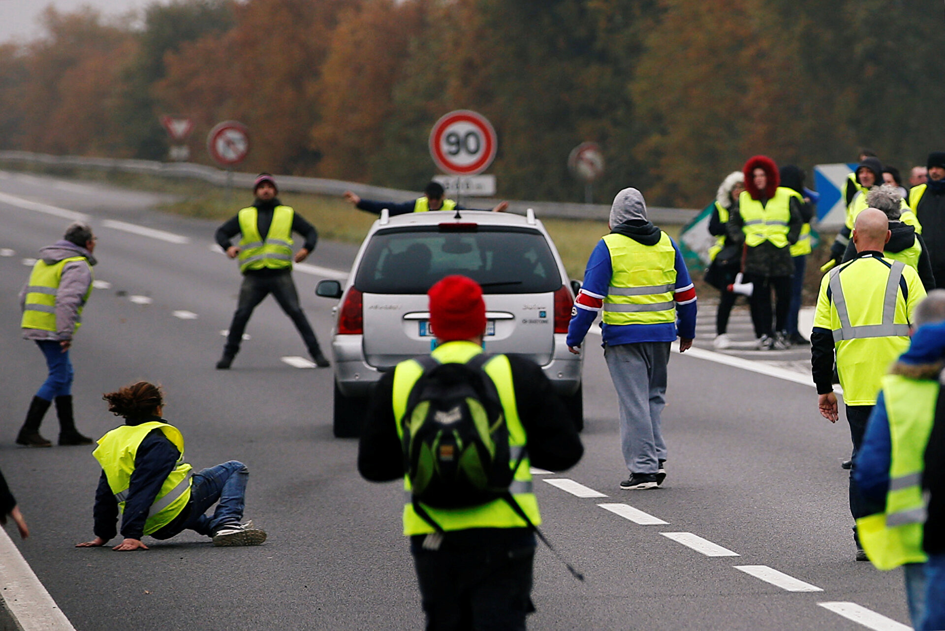 French drivers revolt against high fuel prices
