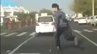 Sahtekarlığın kitabını yazan dilenci!