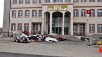 Çanakkale'de adliyenin çatısı uçtu