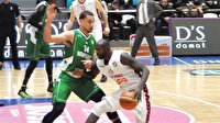 Uşak Sportif lideri devirdi