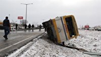 Kırşehir'de otobüs devrildi: 19 yaralı