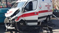 Ambulans halk otobüsüyle çarpıştı: 7 yaralı