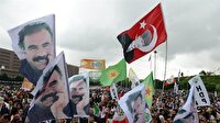 Yorumsuz: Öcalan posteri ile Atatürk'lü Türk bayrağı bir arada!