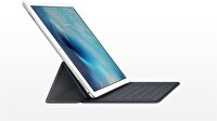 iPad Pro'nun eli kulağında