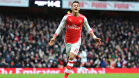 Arsenal Mesut'la geçti