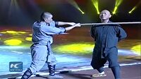 Shaolin keşişinden tehlikeli gösteri