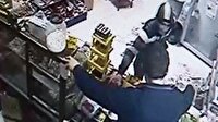 Sadaka kutusunu böyle çaldı