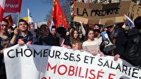 Fransa'da memurlar hükümeti protesto etti