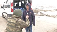 Yüksekova'da Mehmetçik vatandaşın yardımına koşuyor