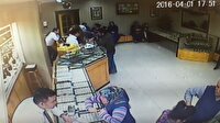 Altın bilekliği deneme bahanesiyle çaldı
