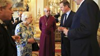 Cameron'un Kraliçe ile sohbeti mikrofona takıldı