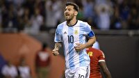Messi hat-trick yaptı Arjantin çeyrek finale çıktı