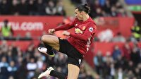 Ibrahimovic Manchester'la uzatıyor