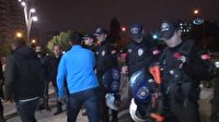 Taraftarlar, çevik kuvvet polislerine çiçek verip sarıldı