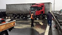 TEM'de yan dönen TIR trafiği aksattı
