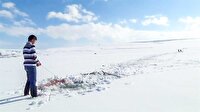 Buz kaplı gölde ‘Eskimo’ usulü balık avı