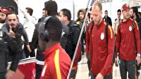 Galatasaray taraftarından futbolculara protesto