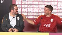 Poldi son basın toplantısında kırdı geçirdi