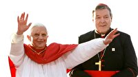 Papa Franciscus tacizle suçlanan kardinali izne ayırdı