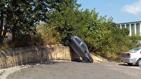 El freni boşalan otomobil duvardan aşağı uçtu - Zonguldak Haber