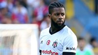 Beşiktaş taraftarından Fenerbahçe tribününe Lens göndermesi